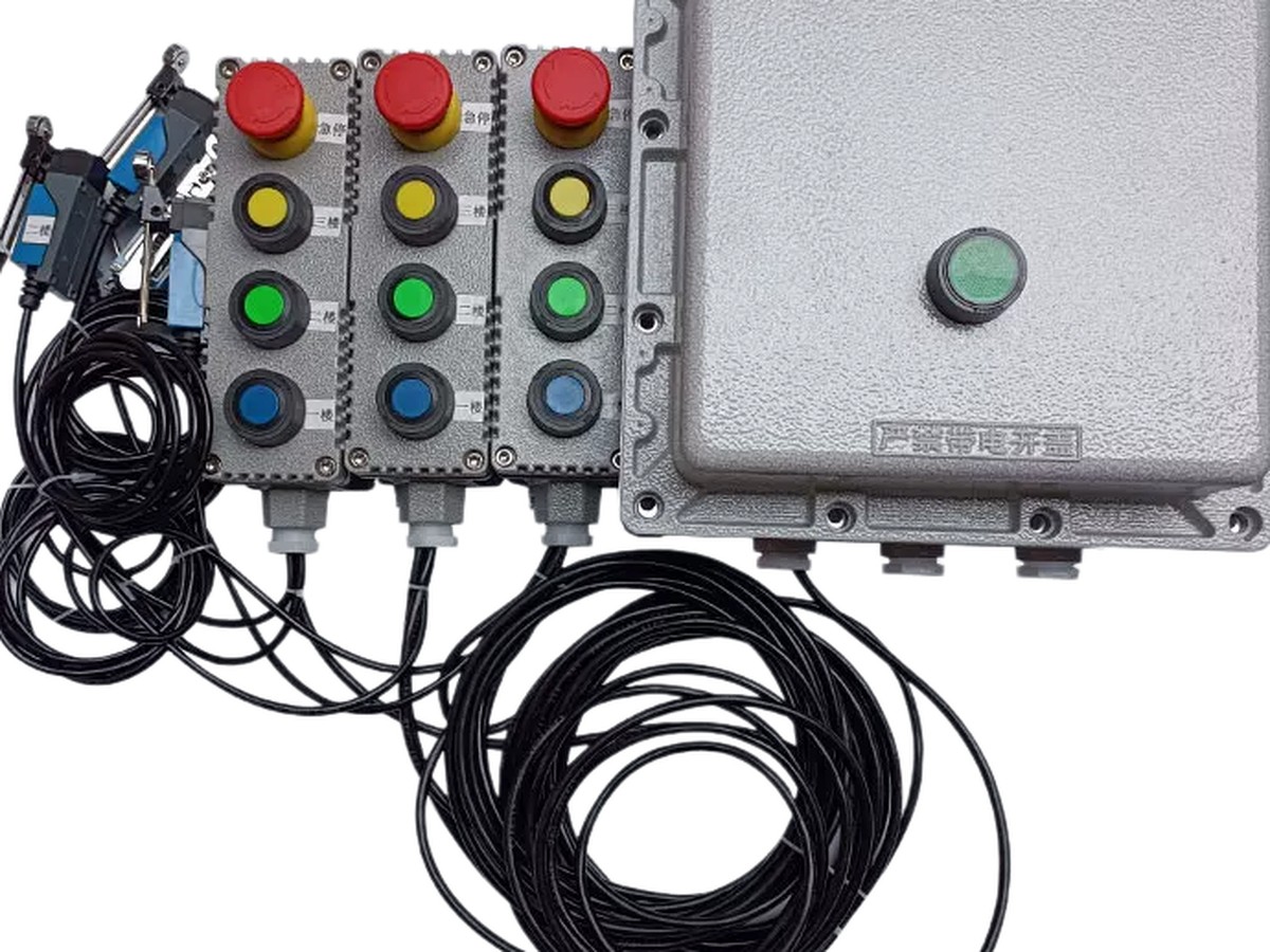 Goods lift special electrical configuration option