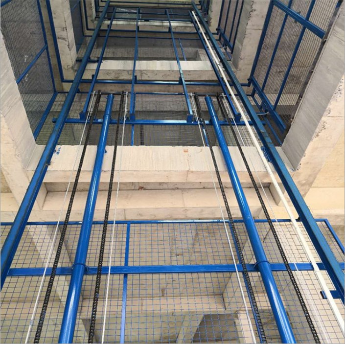 Goods lift structure assembly